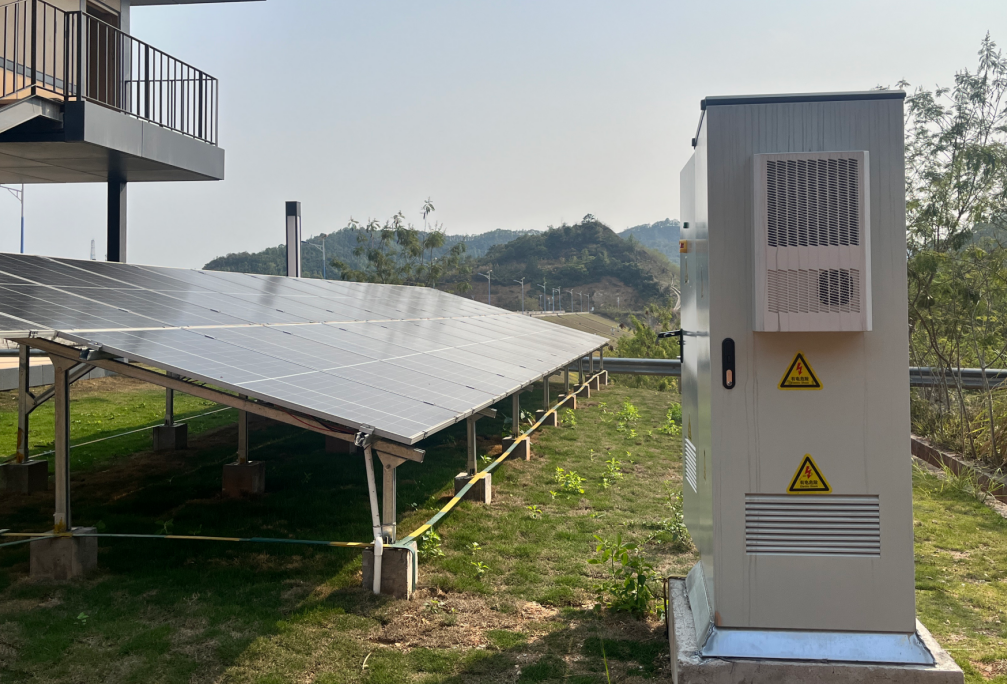 Industrial off-grid solar ESS cabinet applications