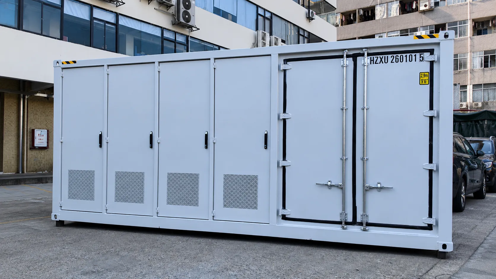 AINEGY 500kW 1MWh liquid-cooled Solar-Diesel BESS Container real product view