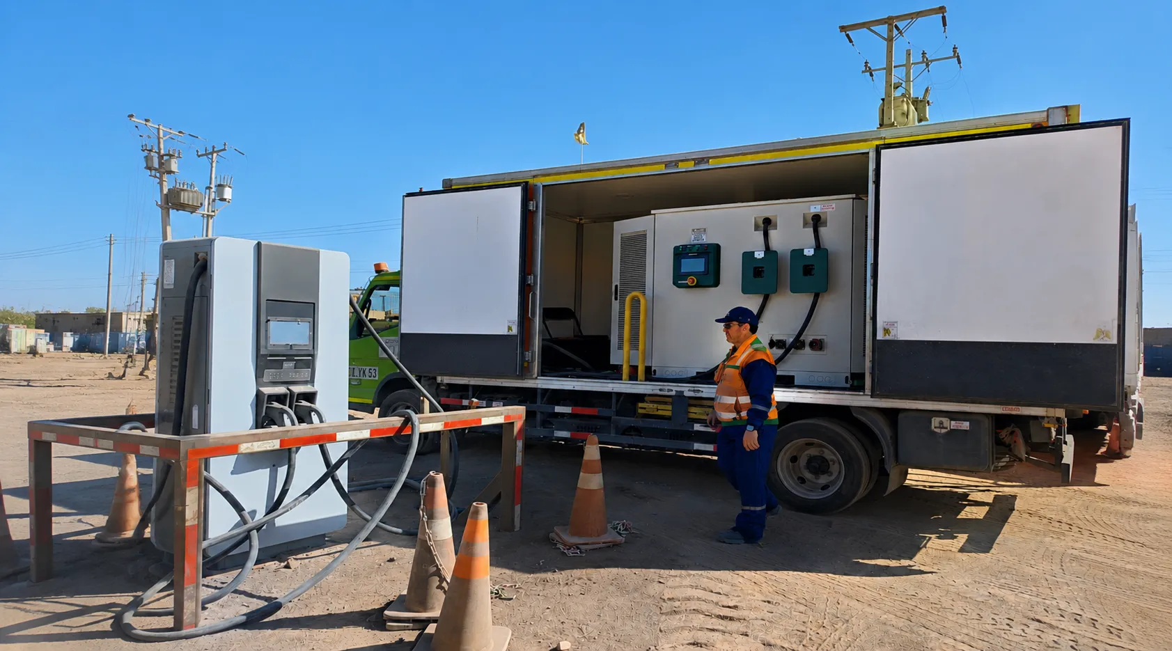 AINEGY EV charging energy storage solution with grid, optional solar, battery storage and multiple fast charging points